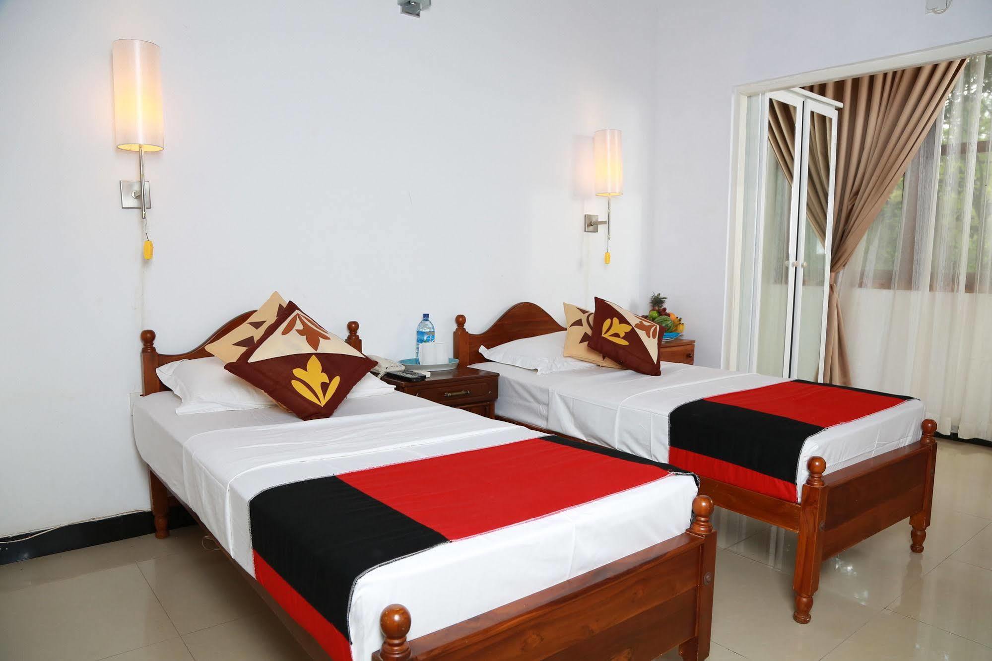Grand Kalundawa - Dambulla'S Hidden Secret Hotel Kültér fotó